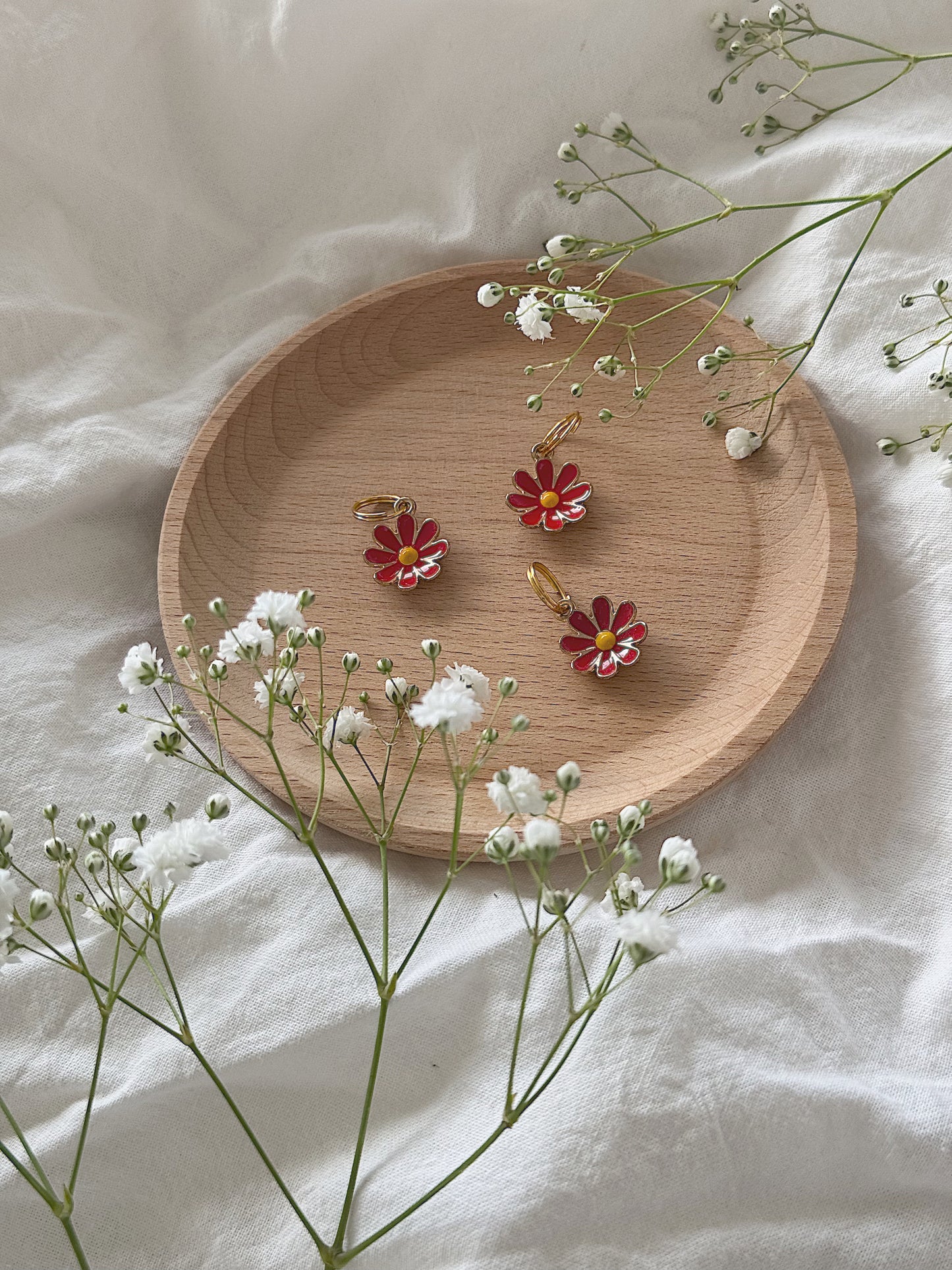 #68 Maskemarkør - Rød blomst